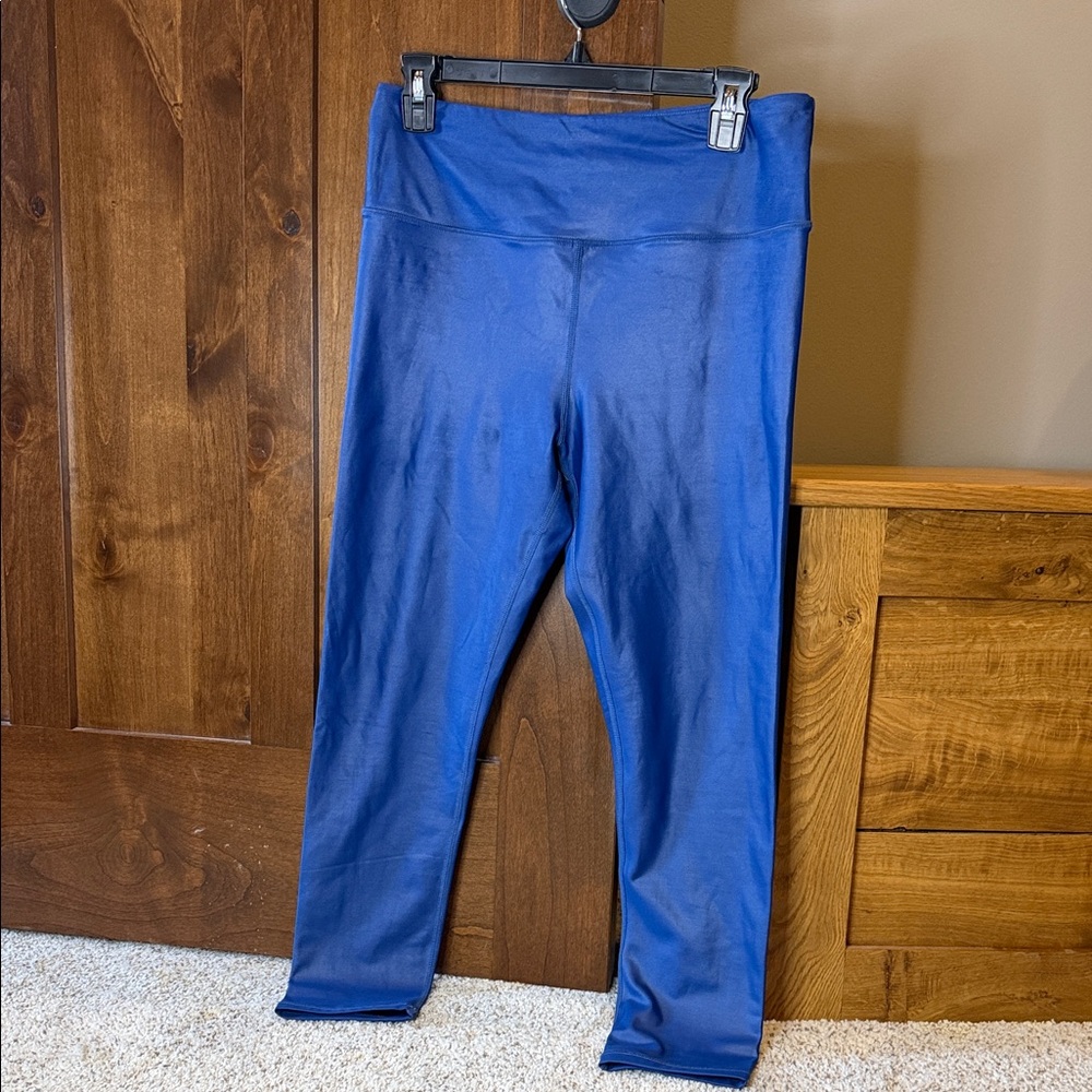 Zyia Metallic Blue Light n Tight Leggings